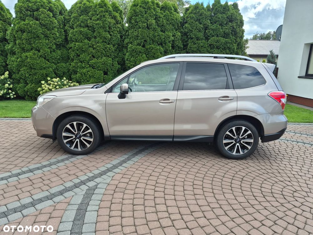Subaru Forester 2.0XT Platinum Lineartronic - 2