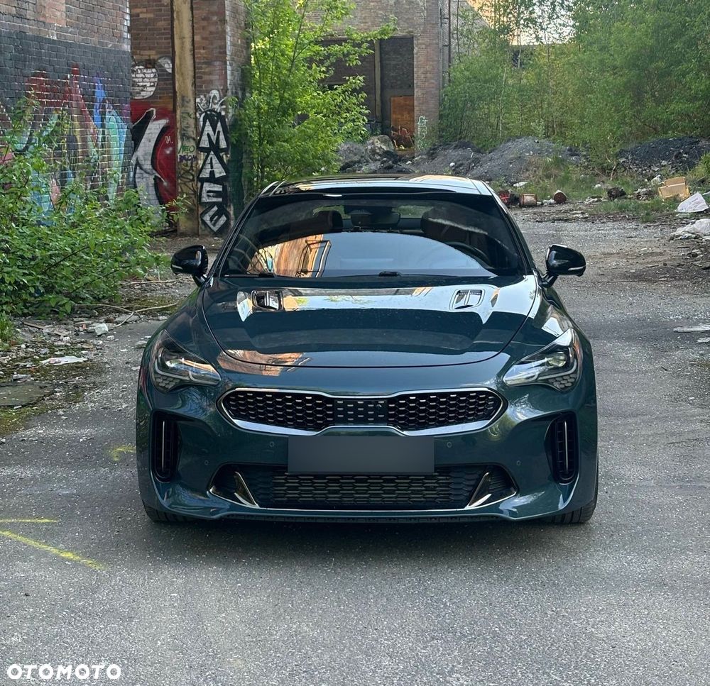 Kia Stinger - 2