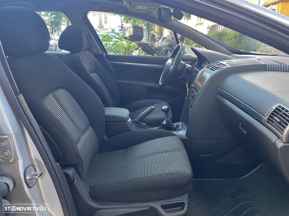 Peugeot 407 SW 2.0 HDi Navteq - 11
