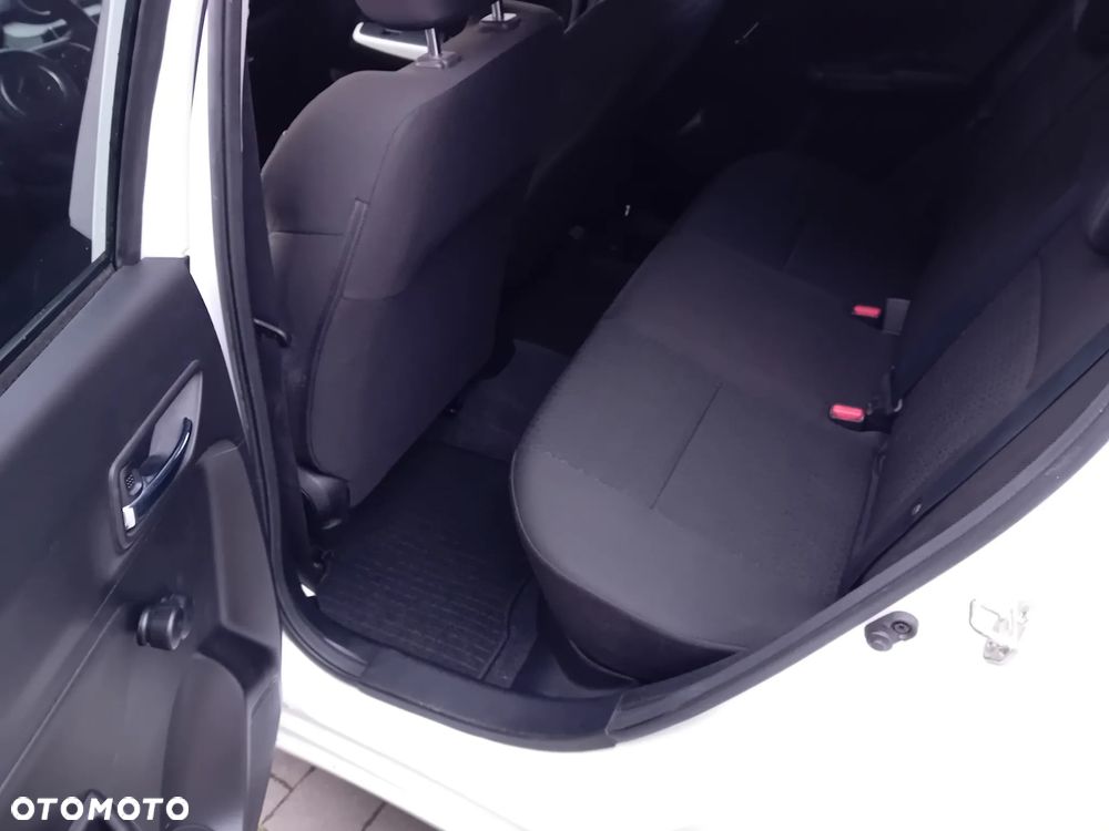 Suzuki Swift 1.2 Dualjet Hybrid CVT Comfort - 29