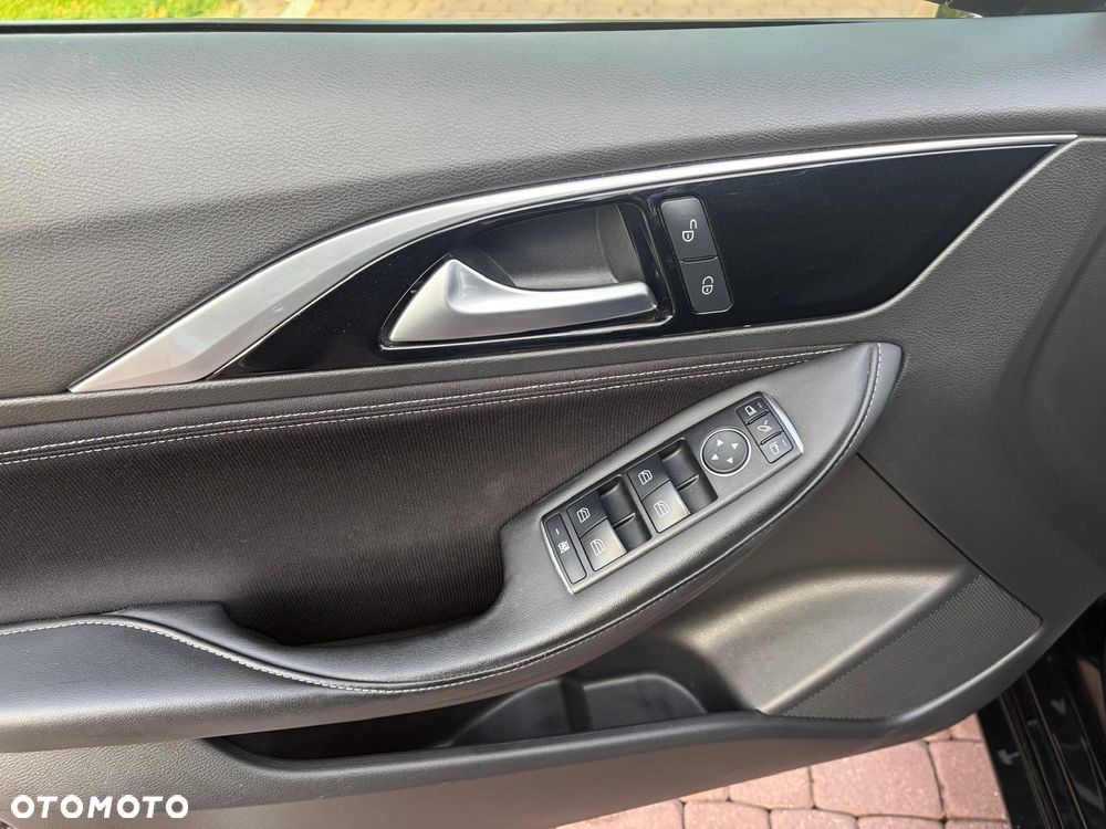 Infiniti Q30 2.2d DCT AWD Sport - 11