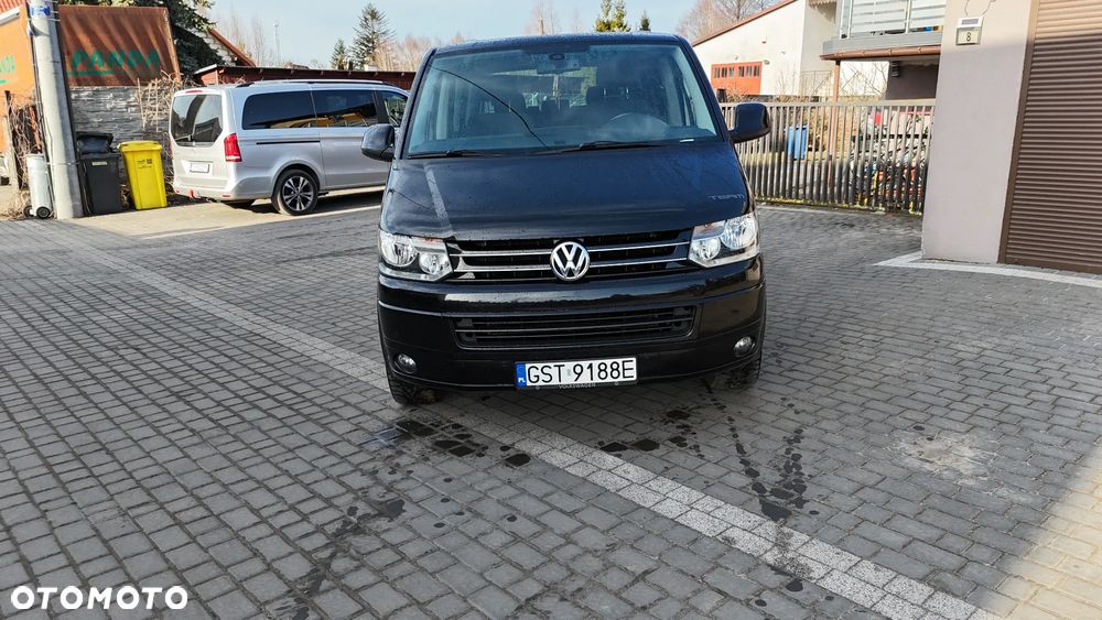 Volkswagen Multivan - 12