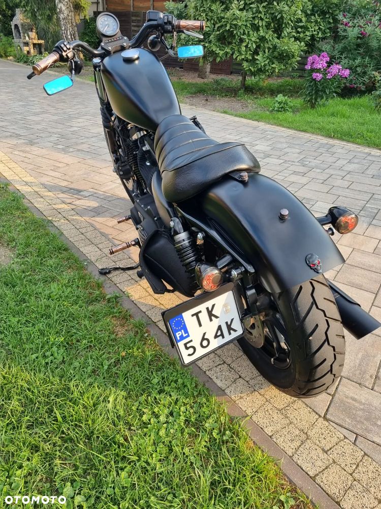 Harley-Davidson Sportster Iron 883 - 4