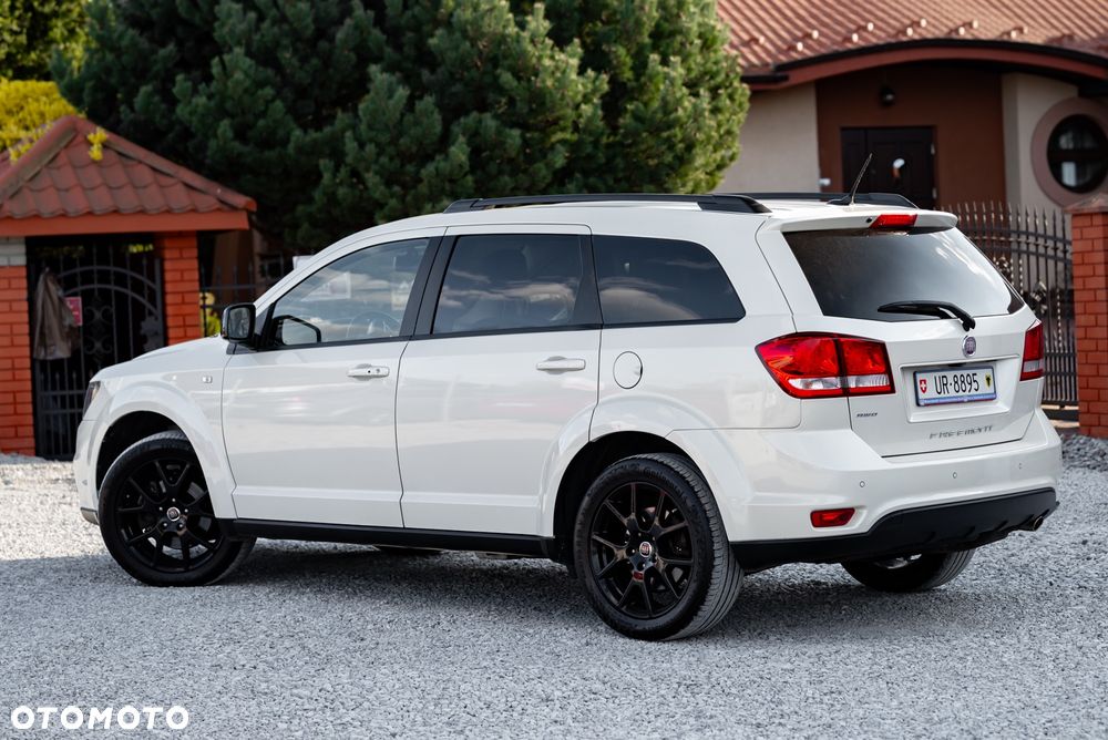 Fiat Freemont 2.0 Multijet 16V DPF Automatik Allrad Black Code - 14