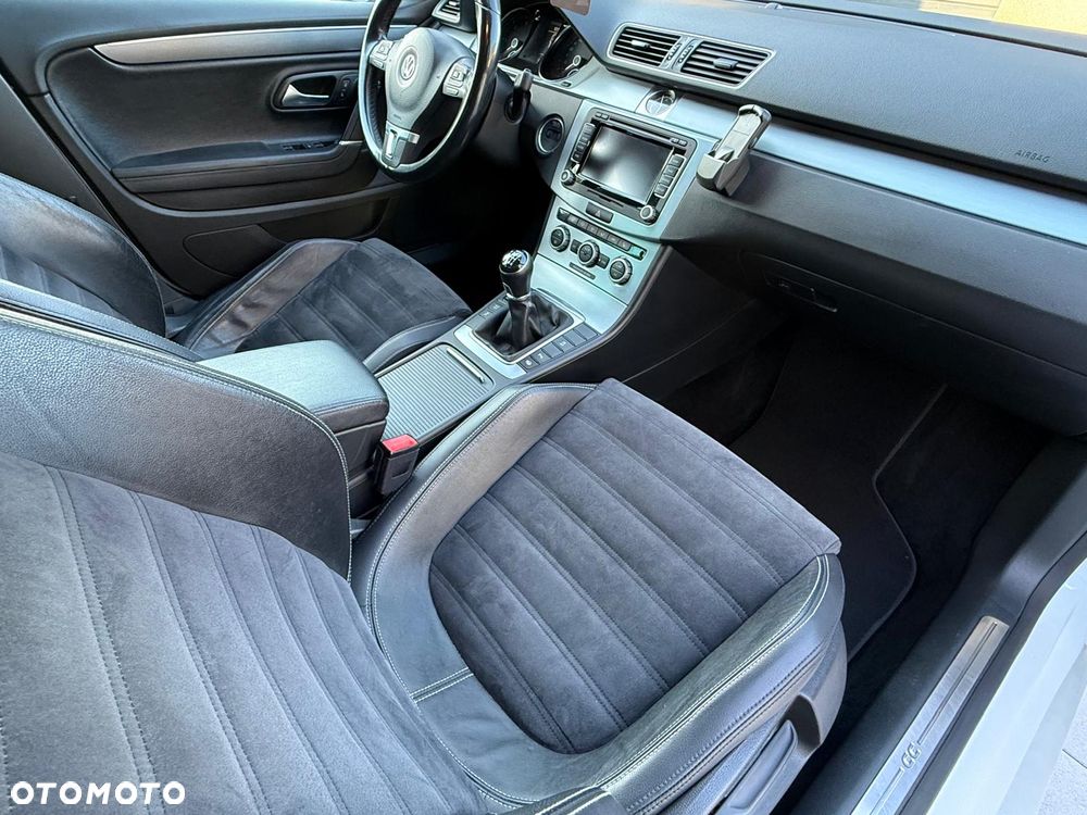 Volkswagen CC 2.0 TDI BlueMotion Technology - 19