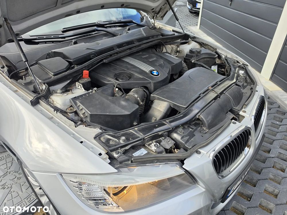 BMW Seria 3 318d - 27