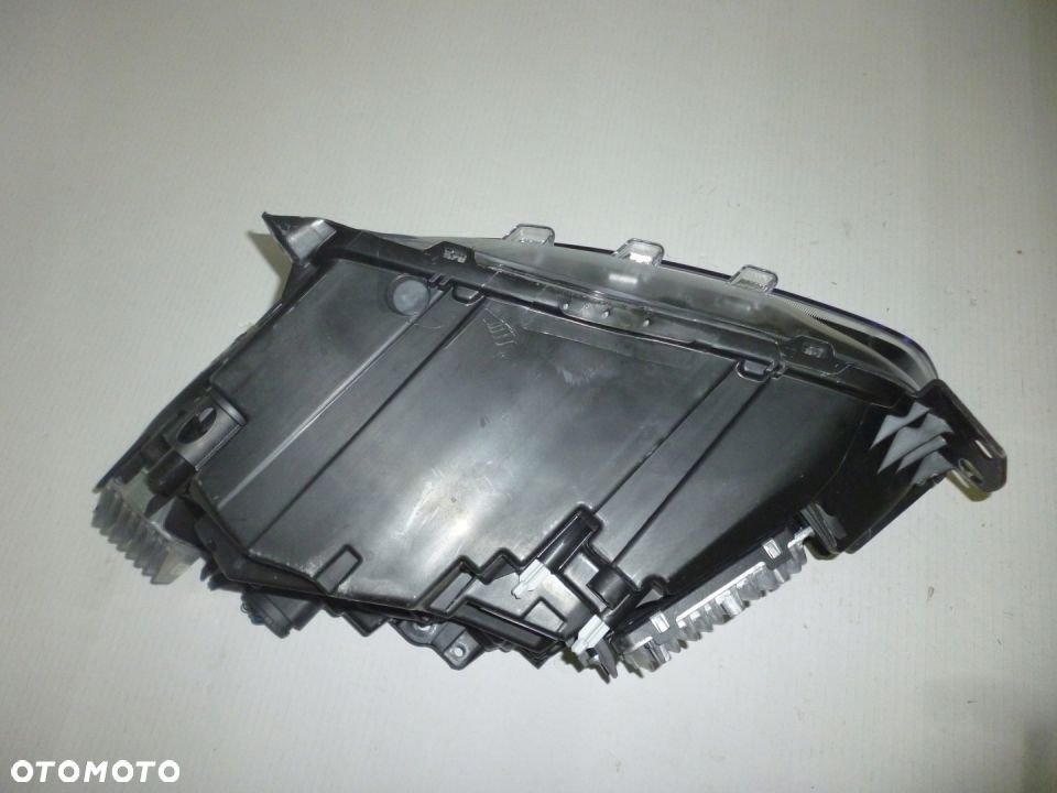 VOLVO XC40 II LAMPA PRZEDNIA PRZÓD RH - 7