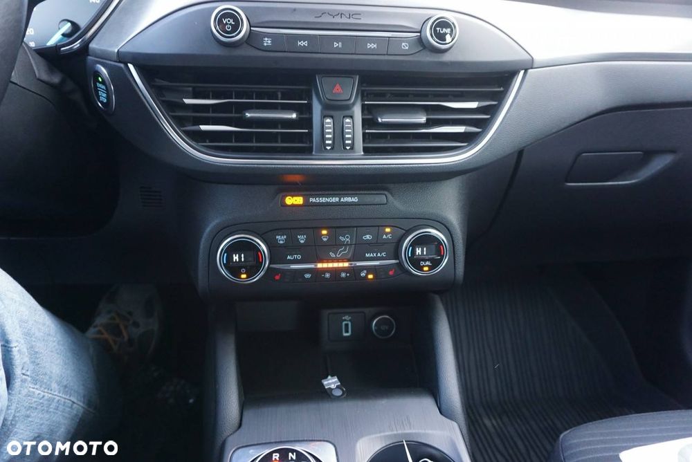 Ford Focus 2.0 TDCi Titanium ASS PowerShift - 8