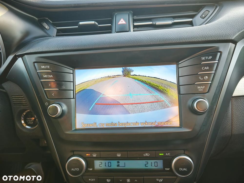 Toyota Avensis 1.8 Selection - 9