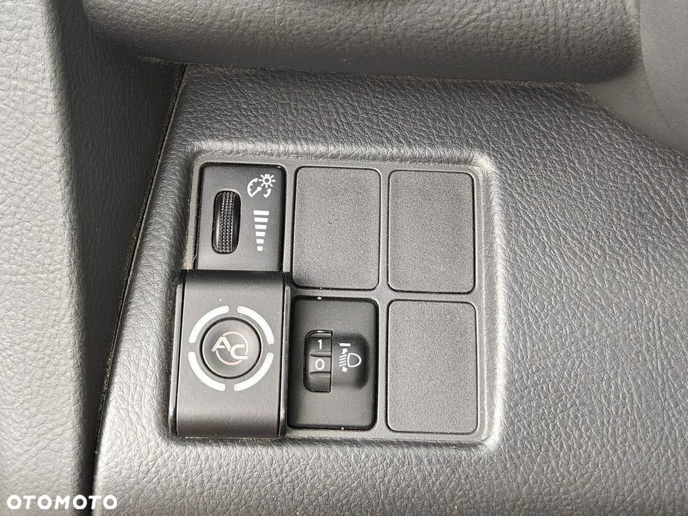 Toyota RAV4 - 18