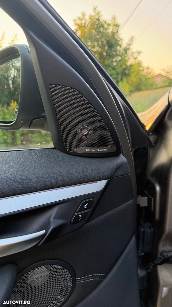 BMW X1 sDrive20d AT - 13