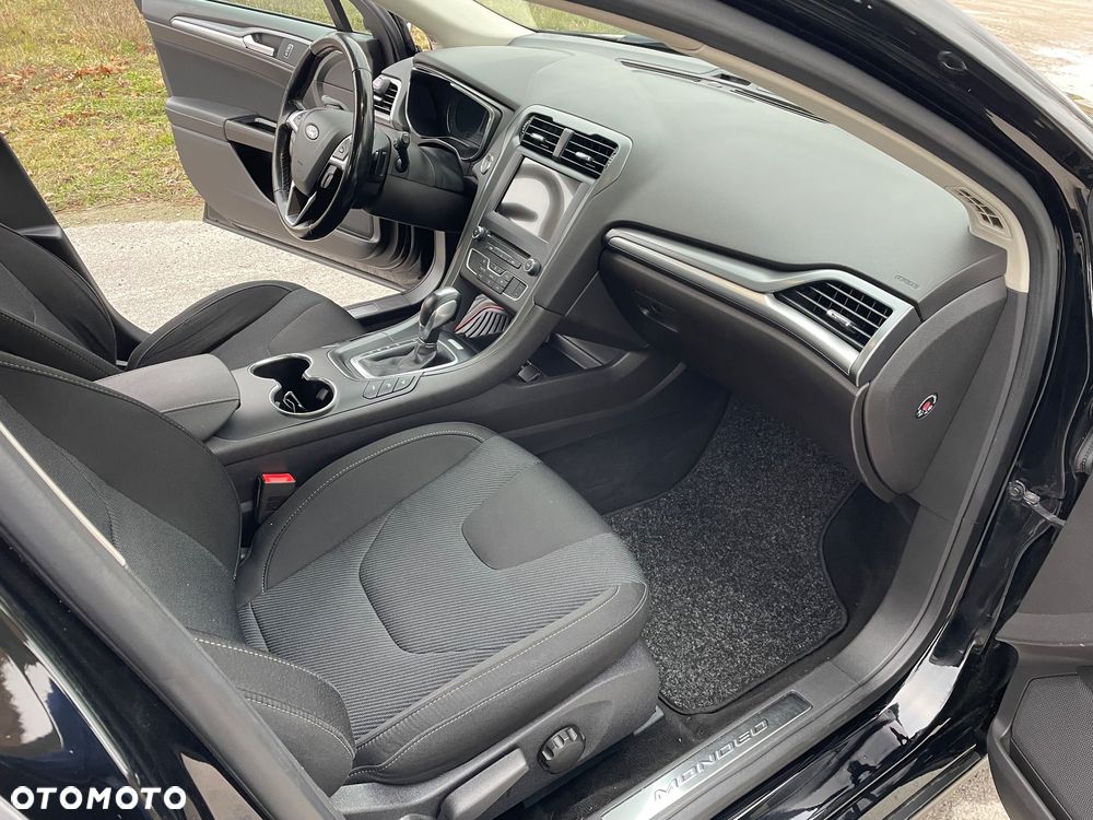 Ford Mondeo 2.0 TDCi Titanium PowerShift - 24