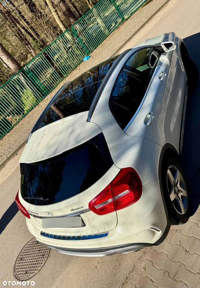 Mercedes-Benz GLA 250 4-Matic AMG Line - 2