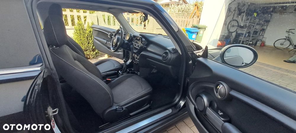 MINI Cooper Standard - 8