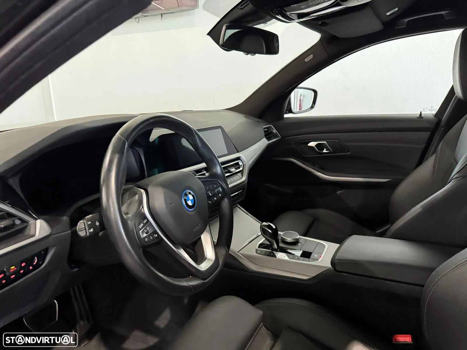 BMW 330 e Touring Pack M Auto - 17