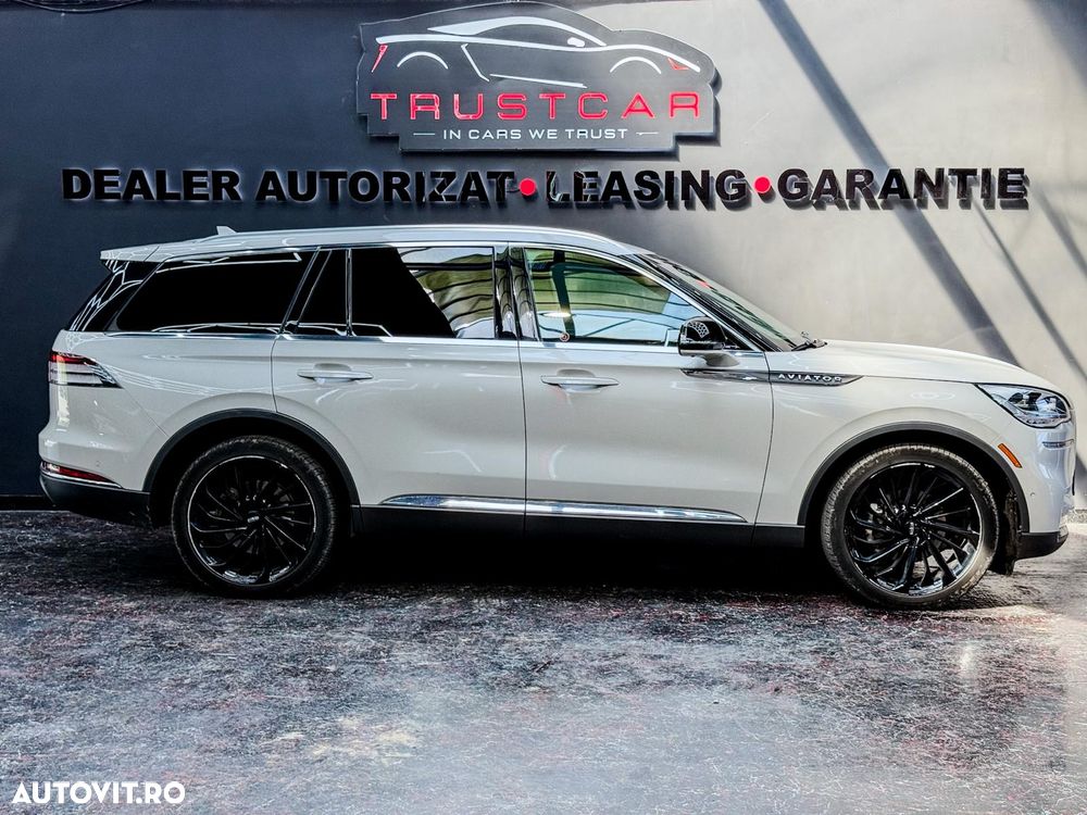 Lincoln Aviator - 5