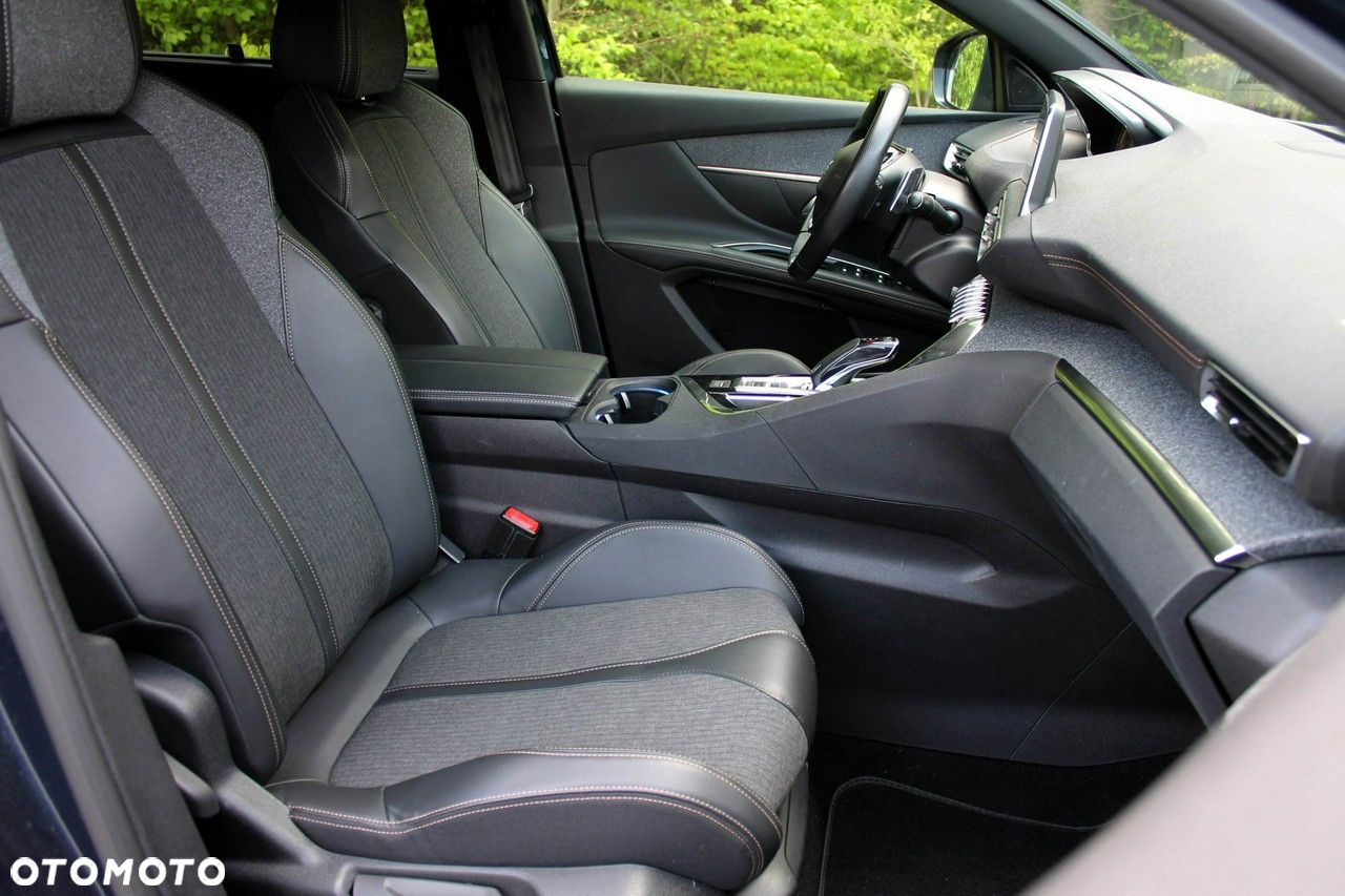 Peugeot 5008 - 16