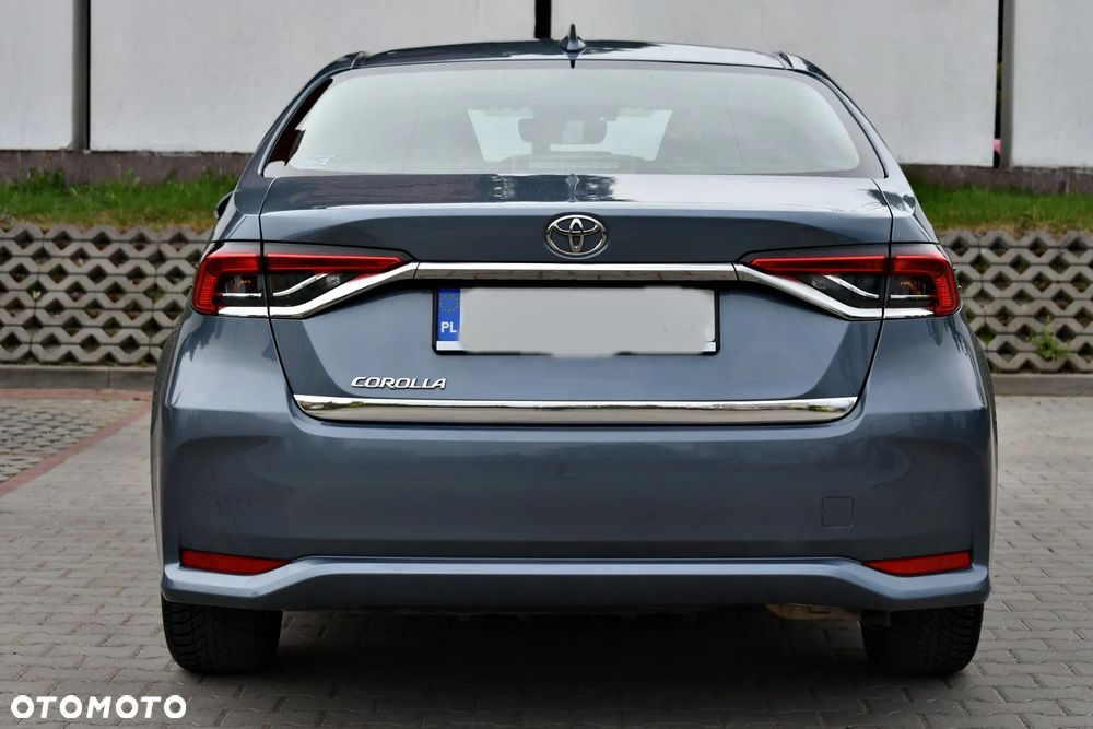 Toyota Corolla - 13