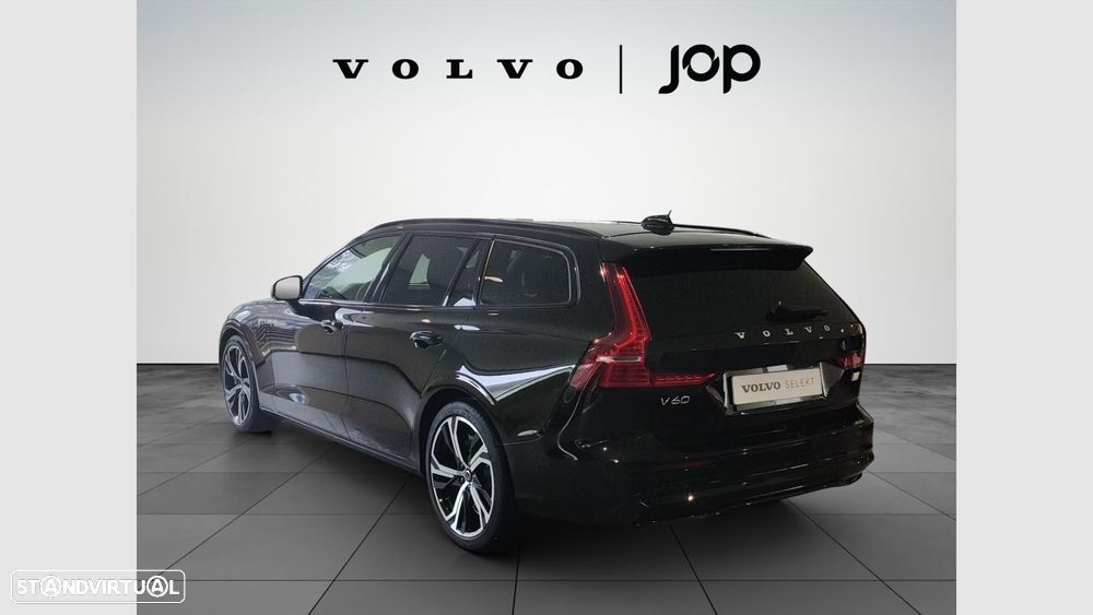 Volvo V60 2.0 T6 AWD TE Plus Dark - 4