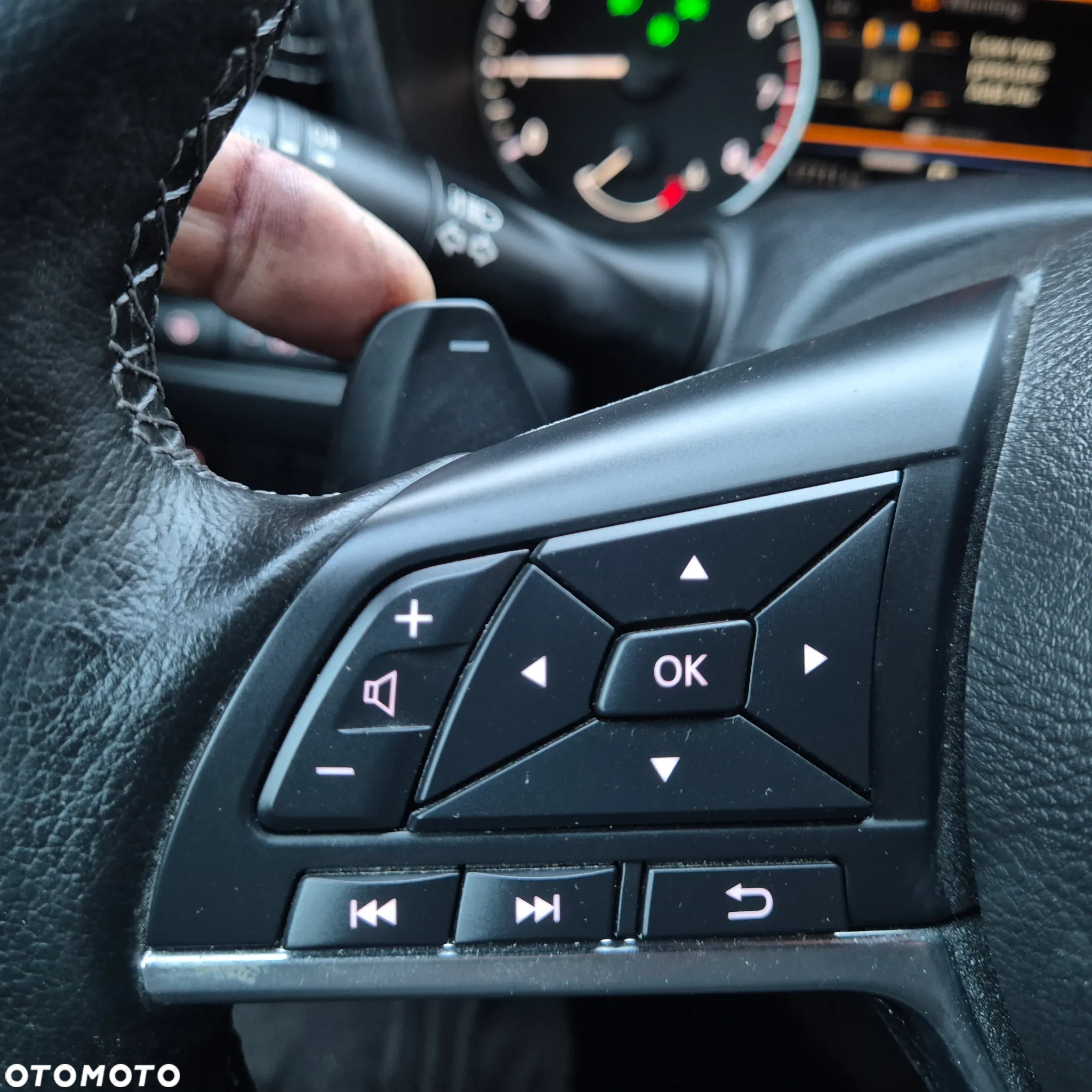 Nissan Juke DIG-T 117 DCT N-Design - 17