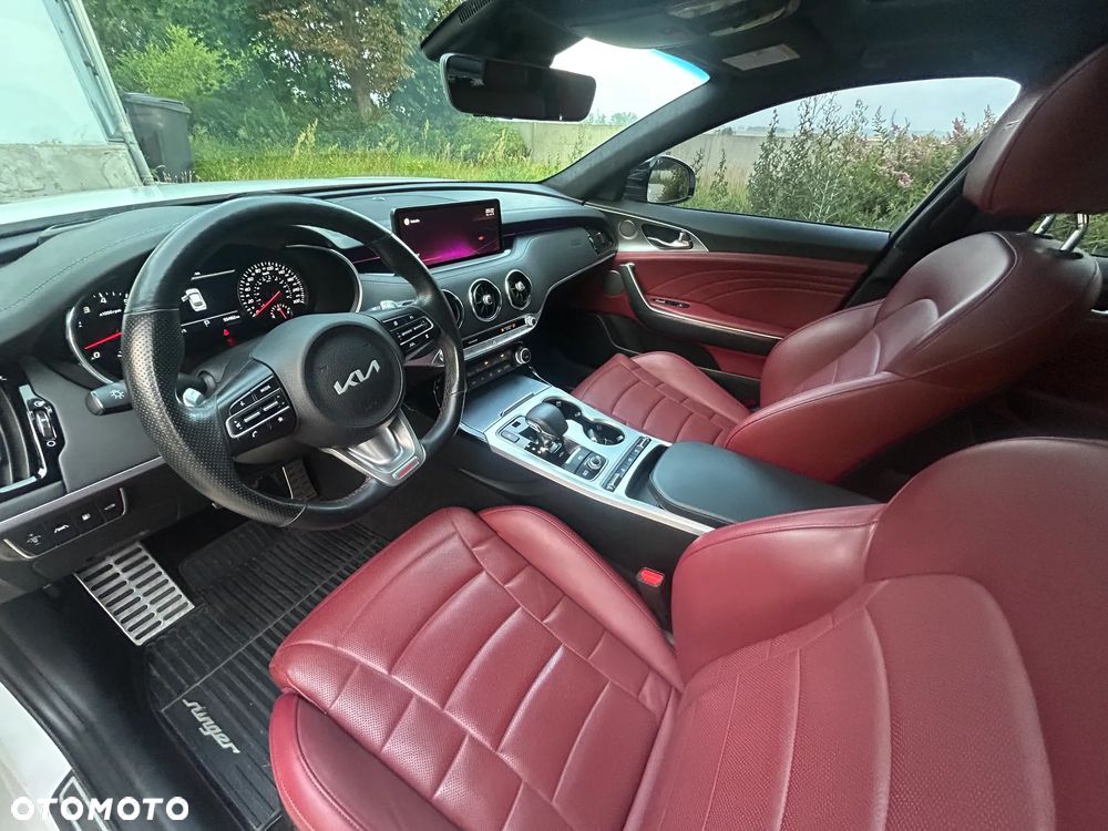Kia Stinger 3.3 T-GDI V6 GT AWD - 23