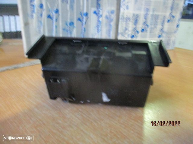 Grelha Friso GRE2034 MERCEDES W202 1996 CENTRAL MERCEDES W202 1995 C180i 120CV 4P BRANCO Central Cinzeiro - 2