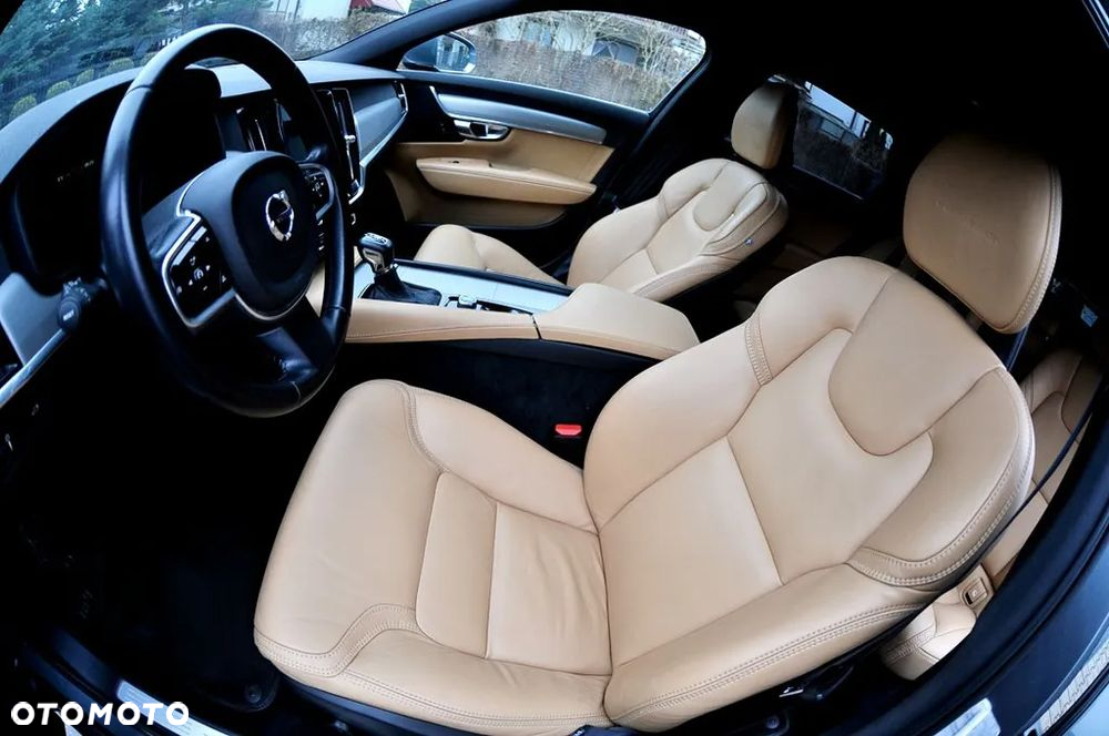 Volvo V90 D4 Geartronic Inscription - 13