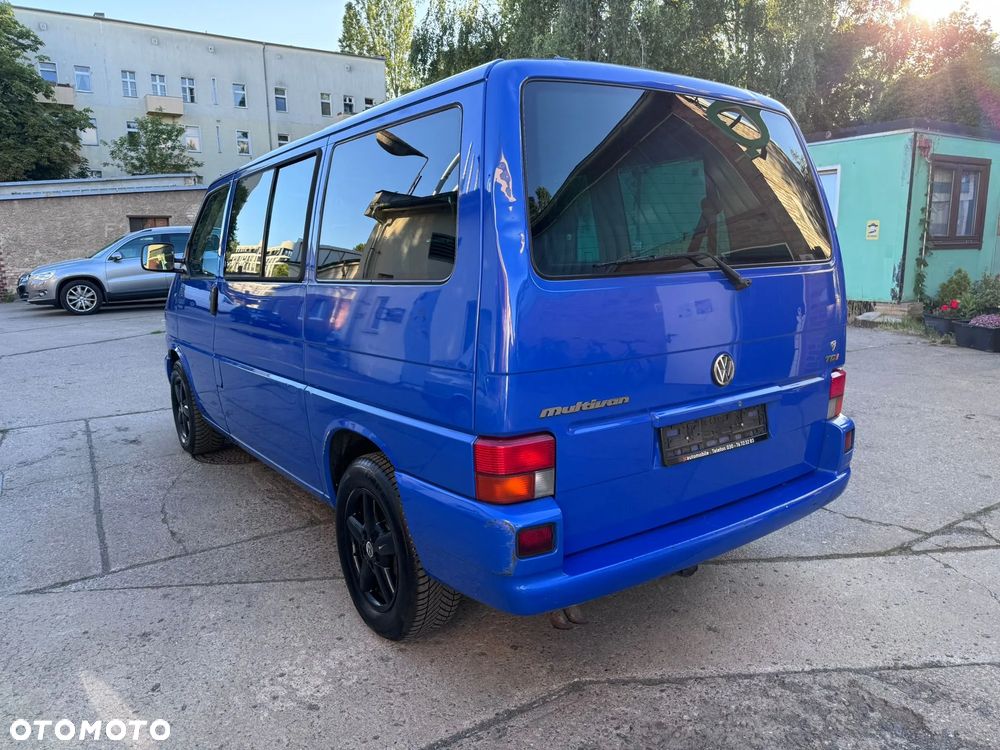 Volkswagen Multivan - 3