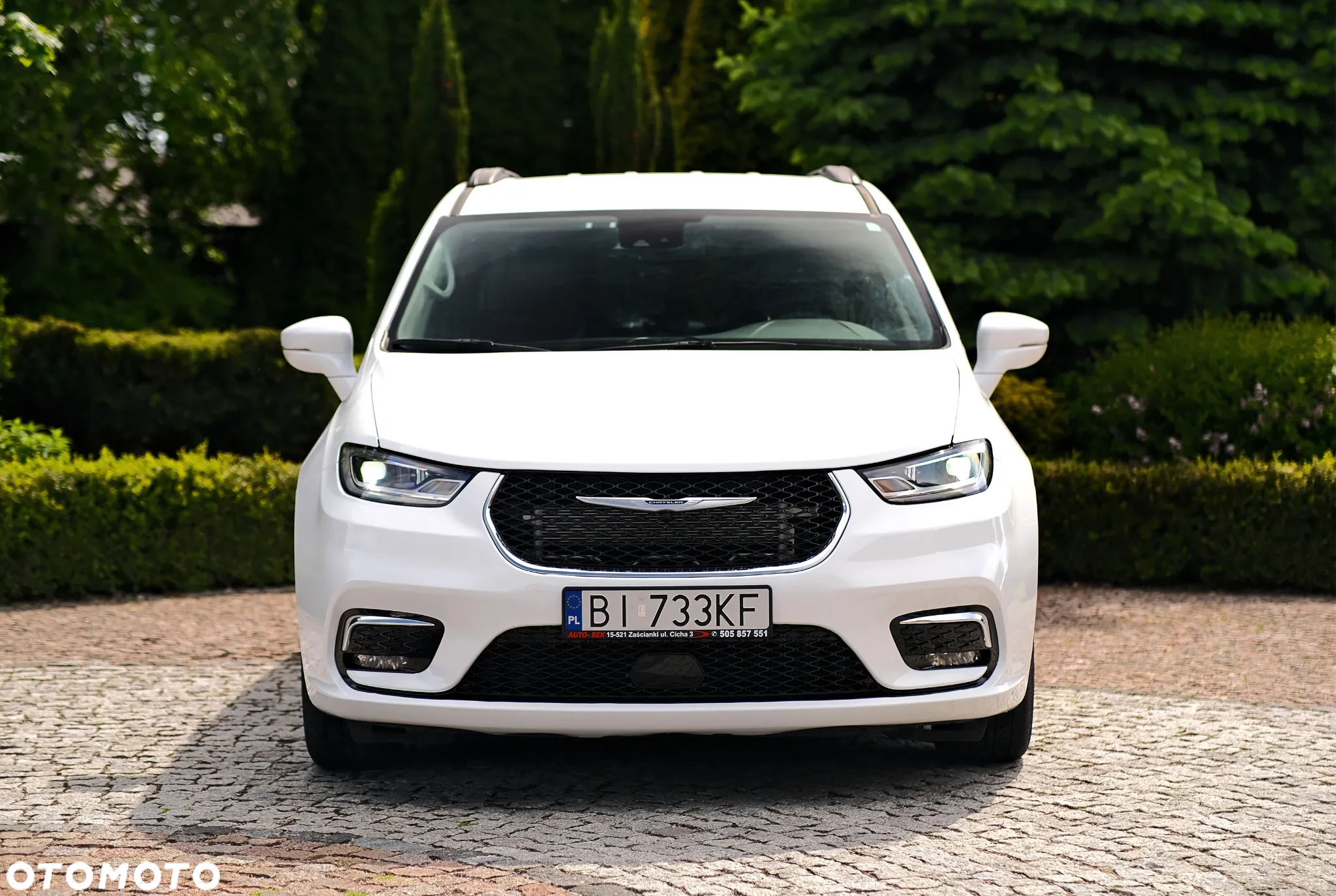 Chrysler Pacifica - 5