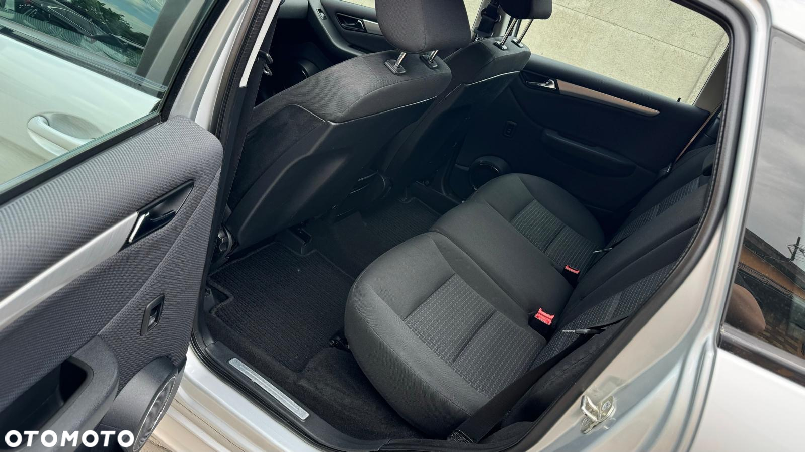 Mercedes-Benz Klasa B 150 BlueEffICIENCY - 15