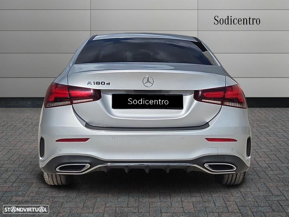 Mercedes-Benz A 180 Limousine d AMG Line Aut. - 9