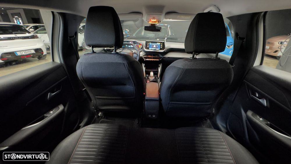 Peugeot e-208 Active Pack - 43