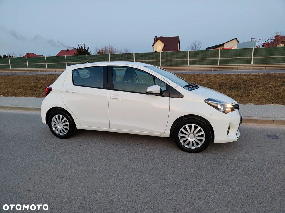 Toyota Yaris 1.33 Active EU6 - 24