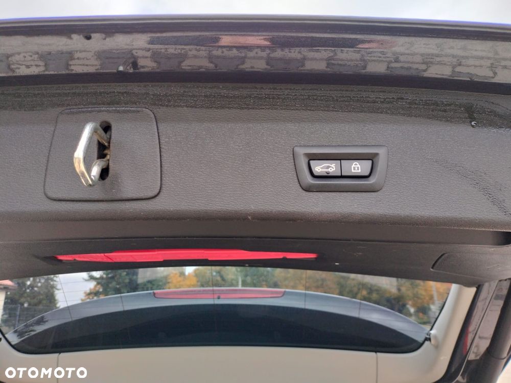 BMW X1 sDrive18d Advantage sport - 18