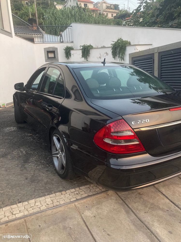 Mercedes-Benz E 220 CDI Executive II Aut. - 4