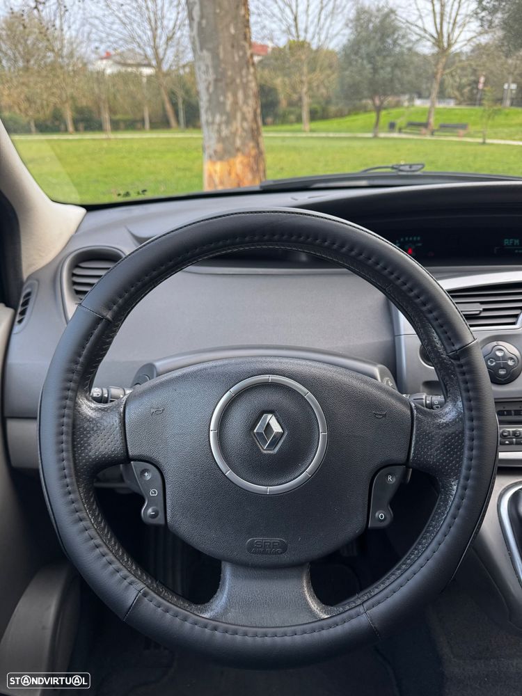Renault Scénic 1.5 dCi Dynamique S - 16