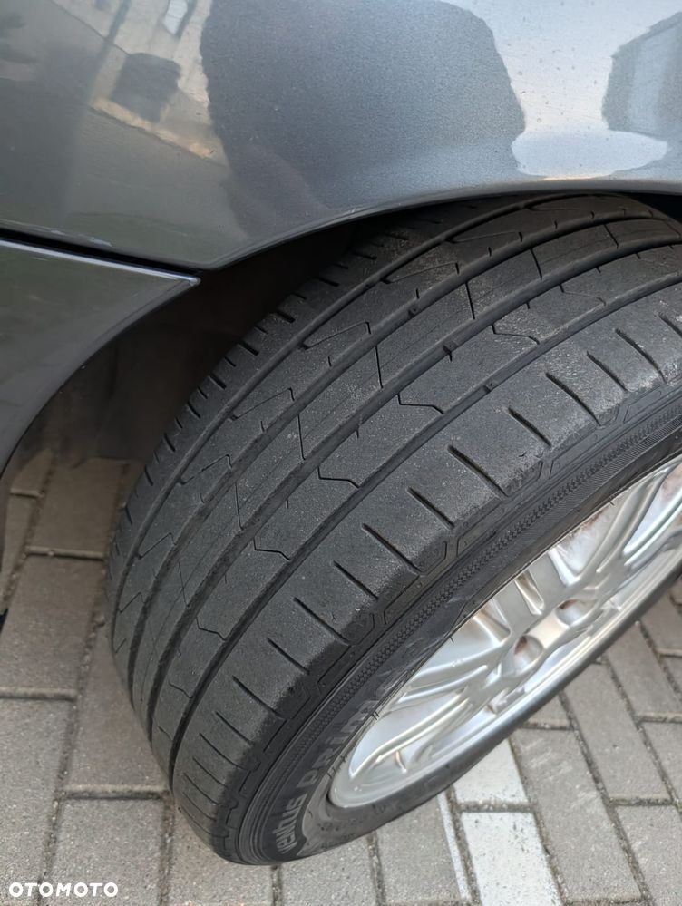 Volvo V70 2.4D5 Momentum - 14