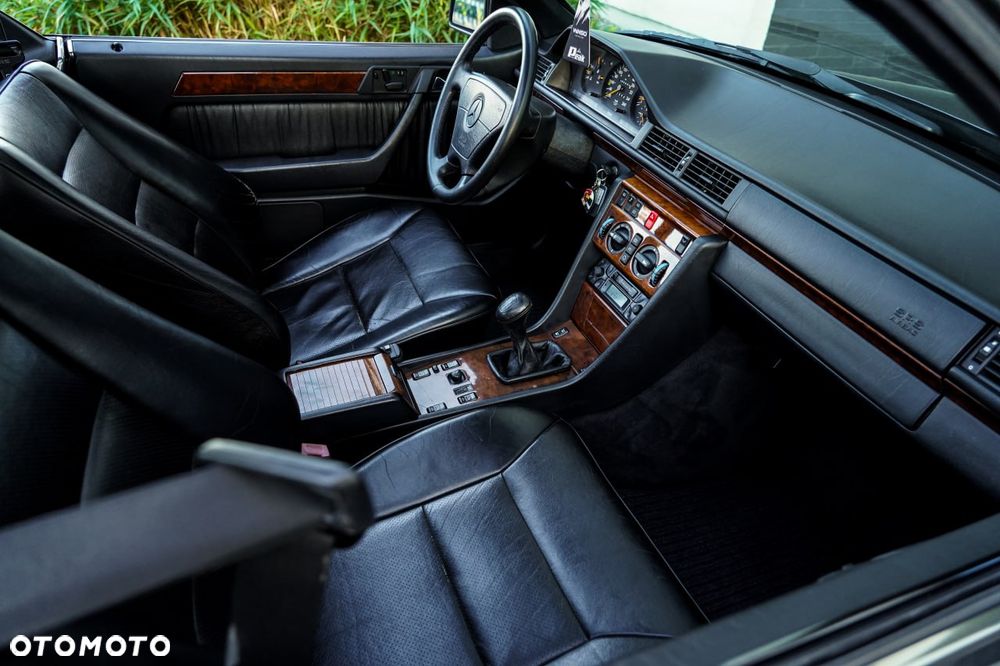 Mercedes-Benz W124 (1984-1993) - 10