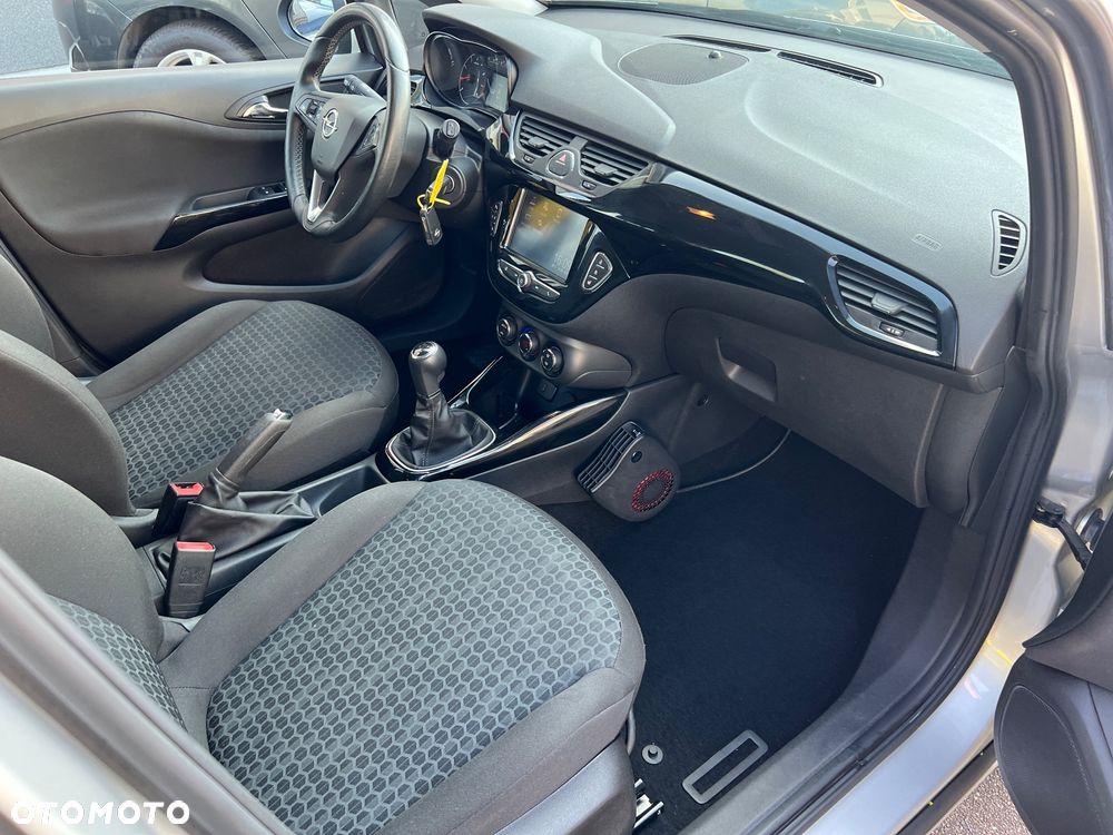 Opel Corsa 1.4 16V Cosmo - 15