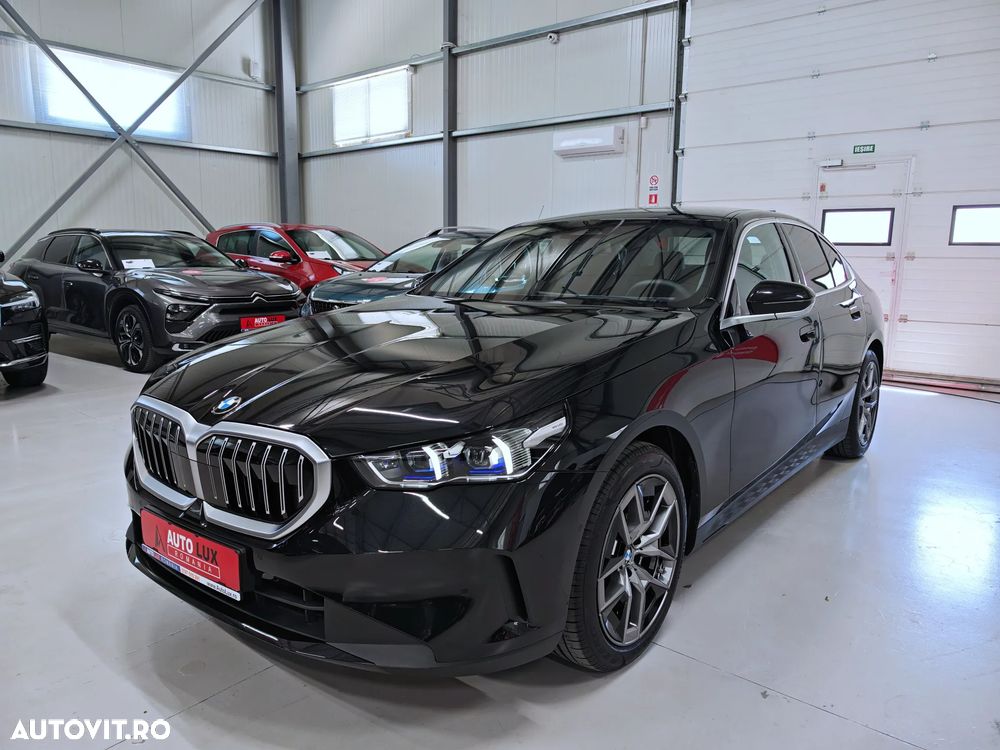 BMW Seria 5 520d Aut. - 36