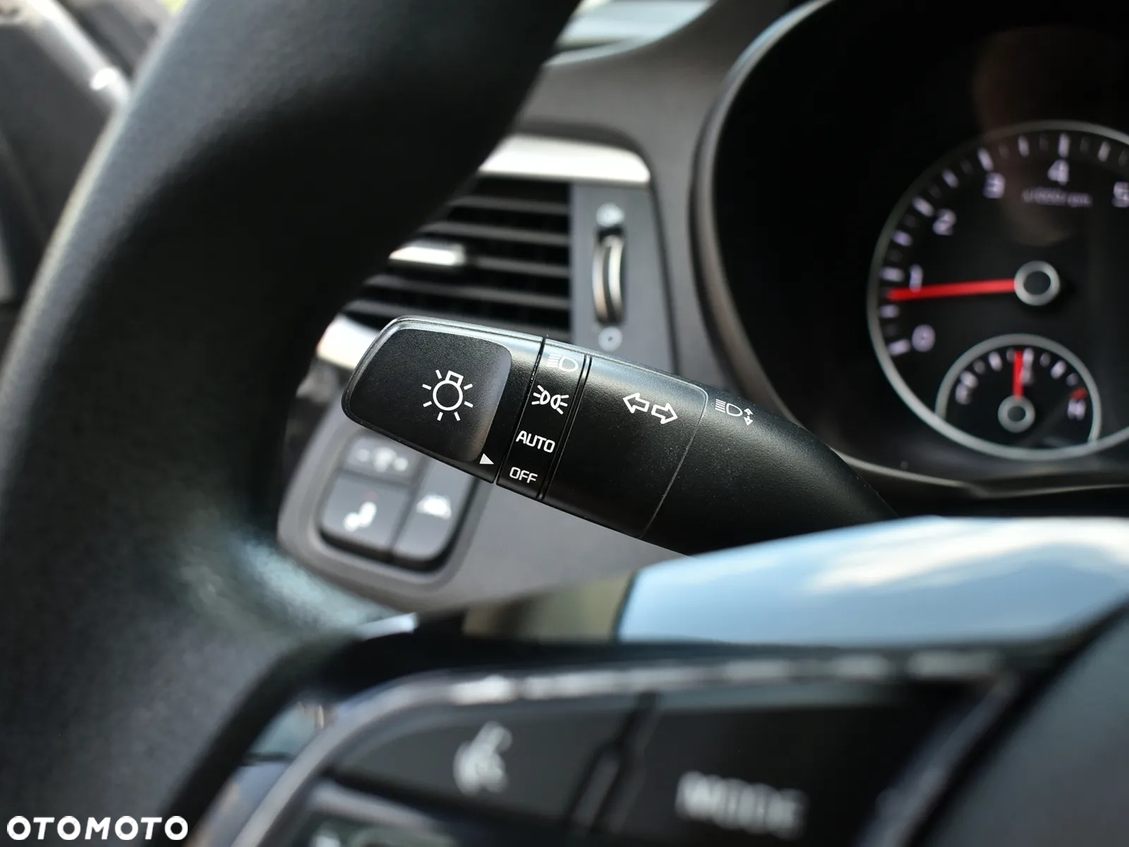 Kia Optima - 23