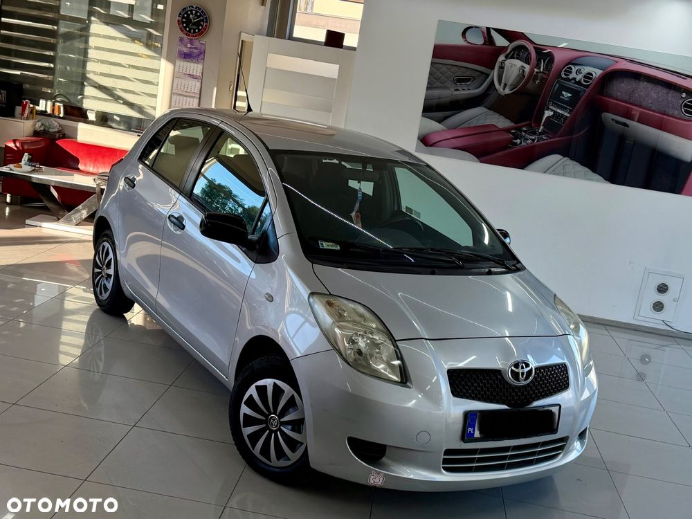 Toyota Yaris 1.0 Luna A/C - 26