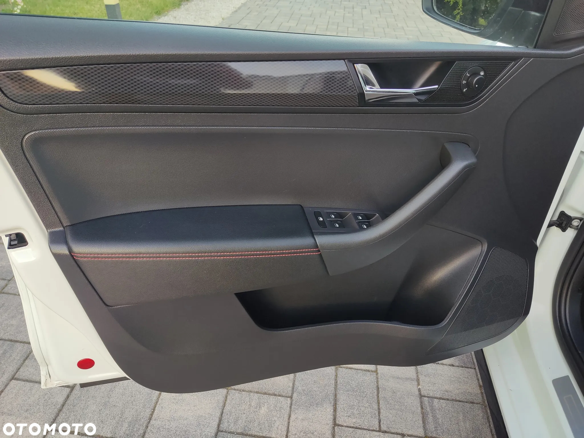 Skoda RAPID 1.0 TSI Monte Carlo - 23