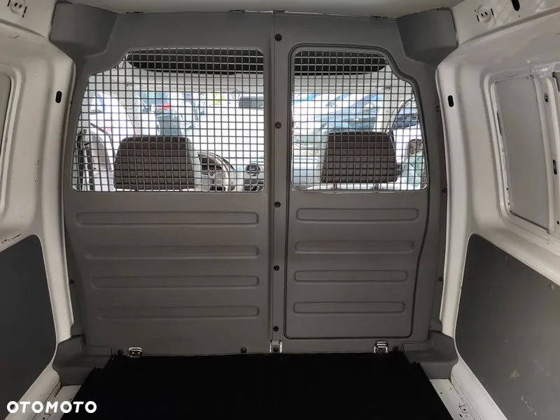 Volkswagen Caddy - 13