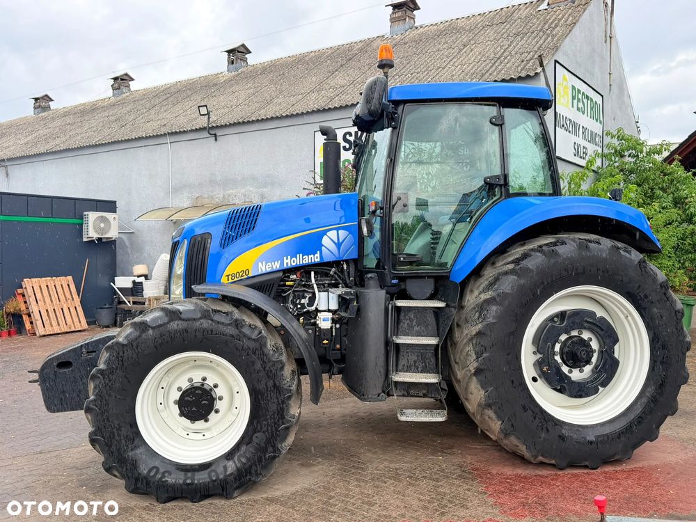 New Holland T8020 - 6