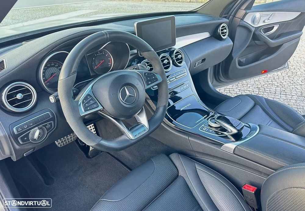 Mercedes-Benz C 63 AMG S - 13