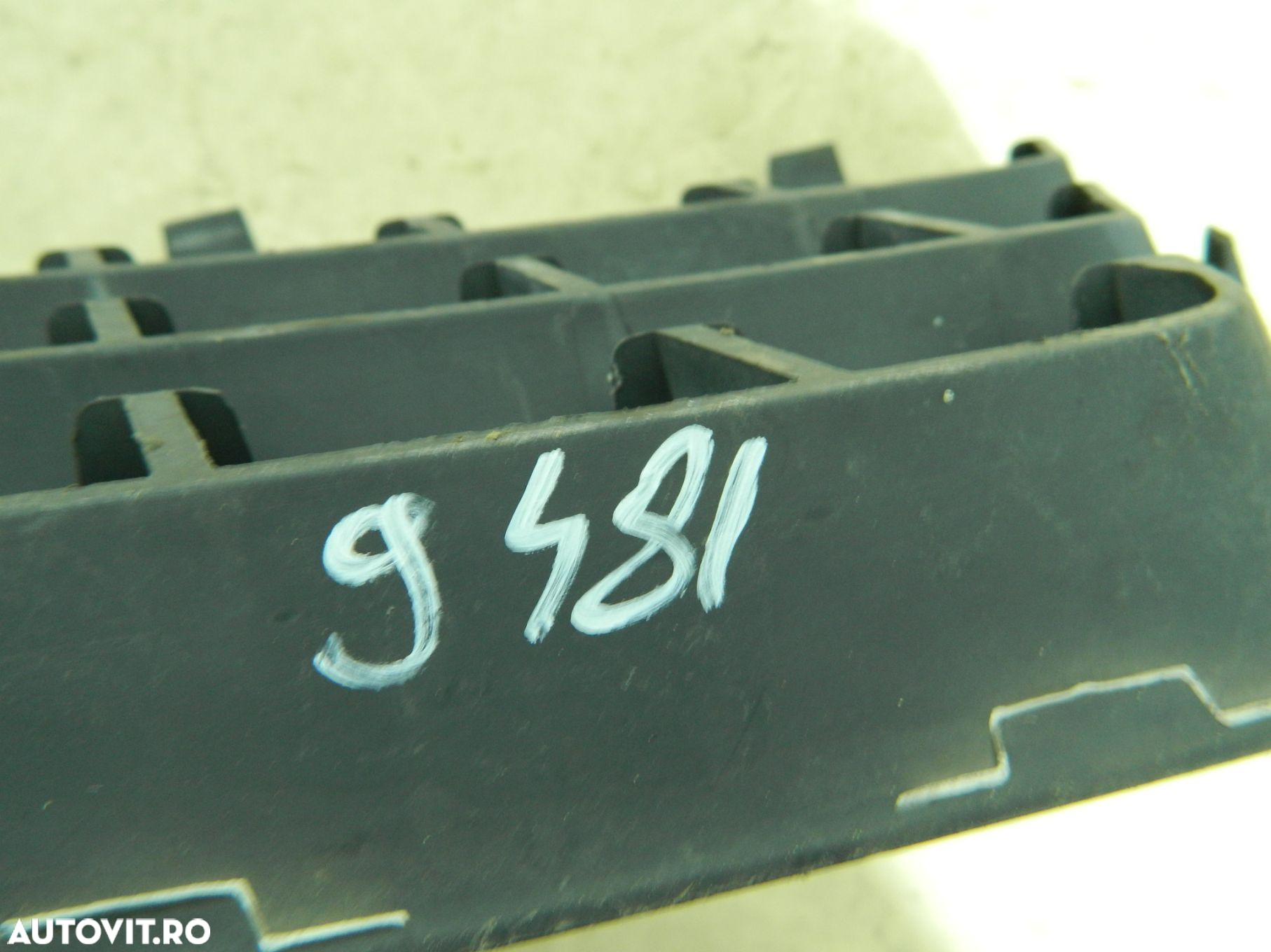 Grila radiator partea stanga, Renault Scenic, 2003, 2004, 2005, 2006,, 8200140329 - 3