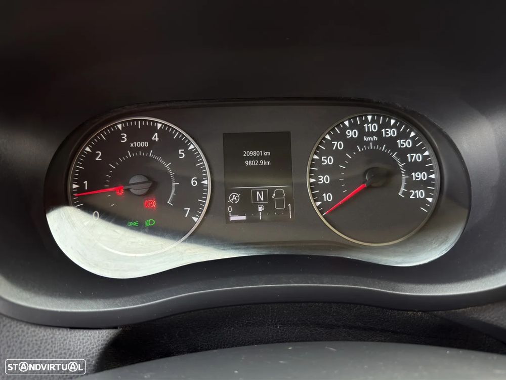 Renault Master 2.3 dCi 150cv Cx. Auto - 10