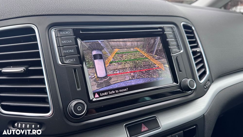 Volkswagen Sharan 2.0 TDI DSG (BlueMotion Technology) Comfortline - 9