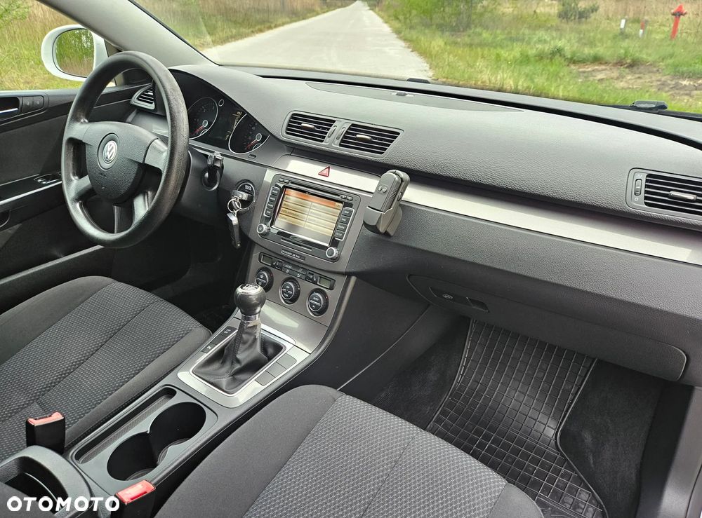Volkswagen Passat ver-variant-2-0-tdi-trendline - 17